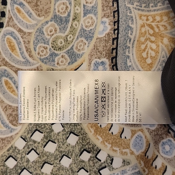 Bathing suit - Picture 11 of 12